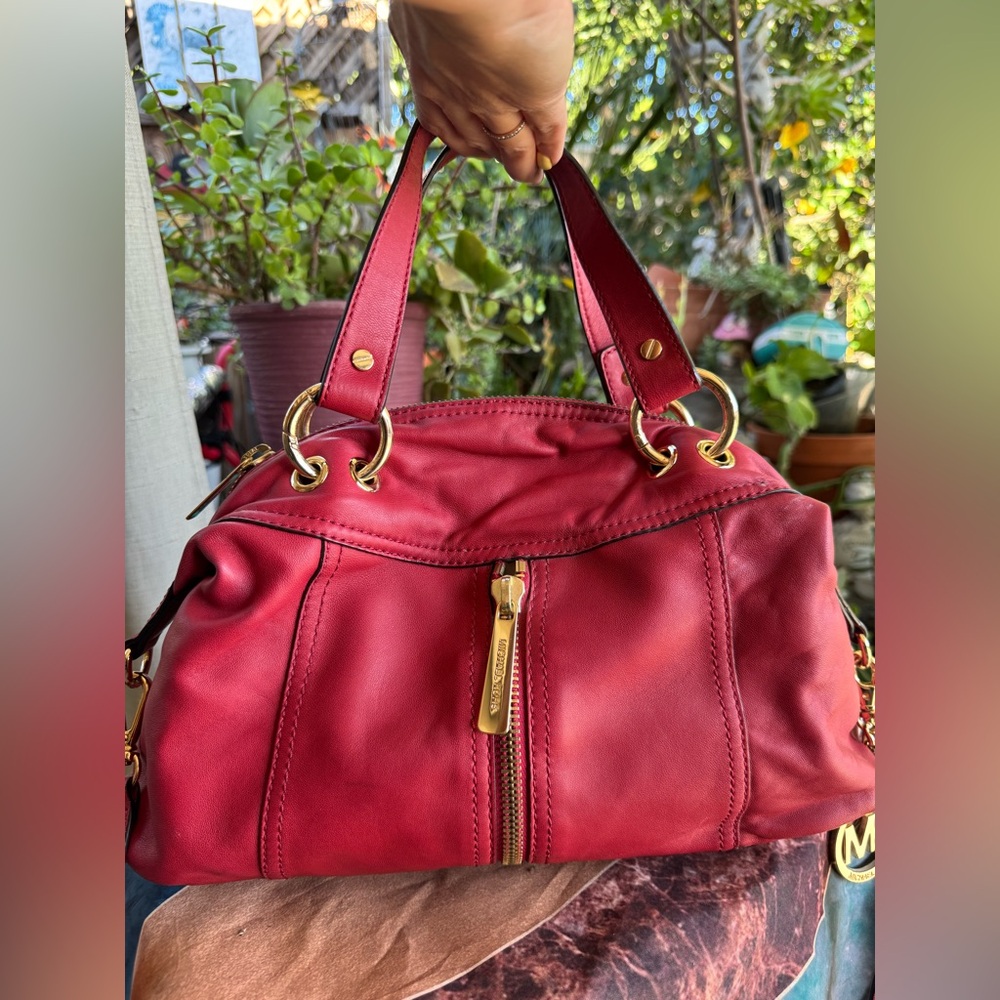 Michael Kors Pink Leather Shoulder Bag with Gold Hardware